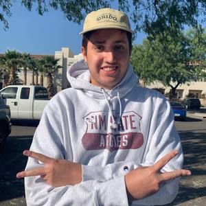 Meet your Posher, Carlos